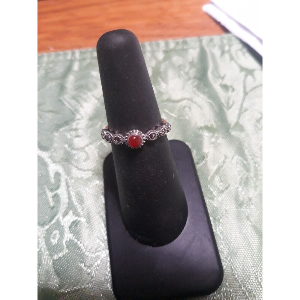 Sterling Silver small red marcasite ring Sz 6
